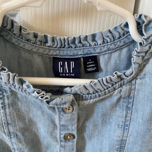 Gap 2T Denim Top - Picture 2 of 3